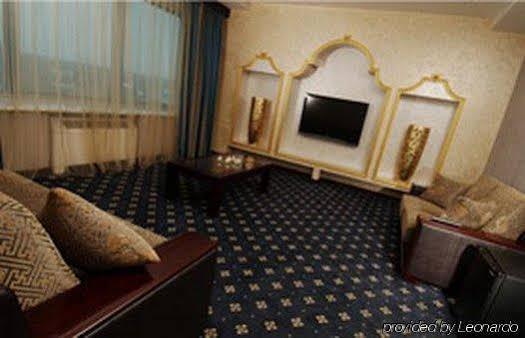 Royal Palace Hotel Almatı Dış mekan fotoğraf
